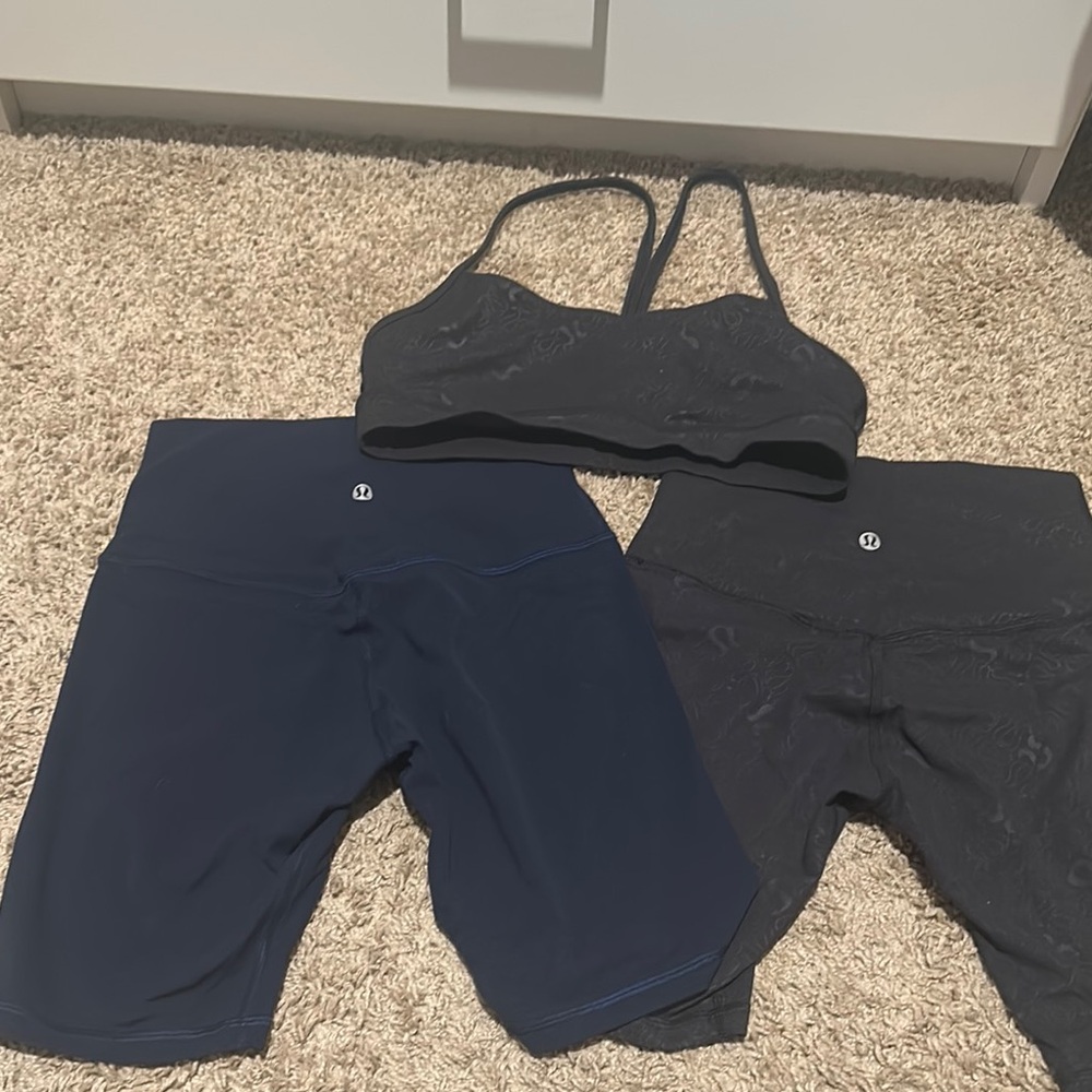lululemon athletica Women's Shorts - Black and Navy